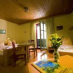Hostel Jufa St. Martin *