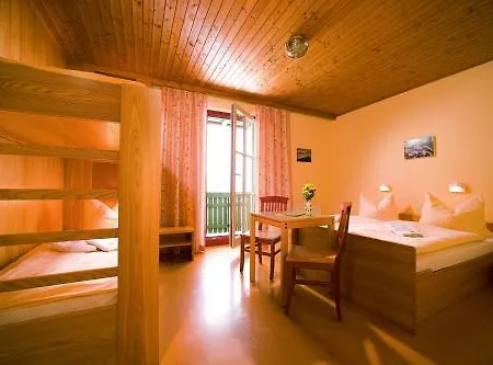 Jufa St. Martin 圣马丁安提奈各布里奇