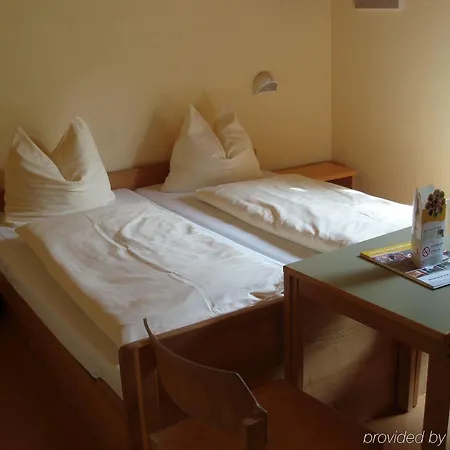 旅馆 Jufa St. Martin 圣马丁安提奈各布里奇